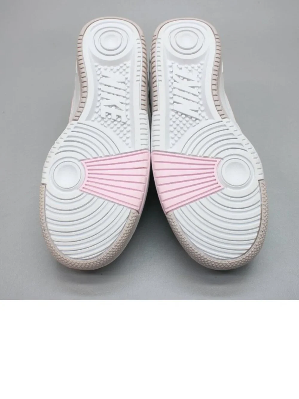 Nike Ladies 8 Gamma Force White/Playful Pink Tennis Shoes Sneakers - FZ3613-100 - Picture 9 of 12